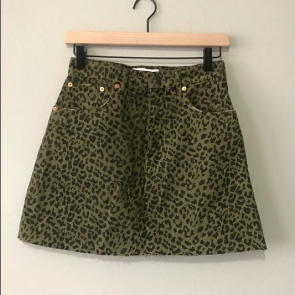 Zarakhaki Leopard Print Denim Skirt - image 4